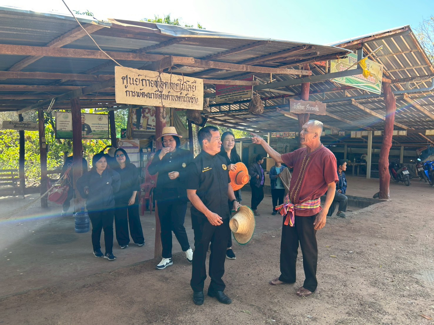 title - ผู้ตรวจราชการ ส.ป.ก. ประชุมตรวจราชการและติดตามความก้าวหน้าผลการดำเนินงานตามแผนการตรวจราชการของผู้ตรวจราชการสำนักงานการปฏิรูปที่ดินเพื่อเกษตรกรรม  ประจำปีงบประมาณ พ.ศ. 2569 รอบที่ 1 เขตตรวจราชการที่ 14 จังหวัดยโสธร